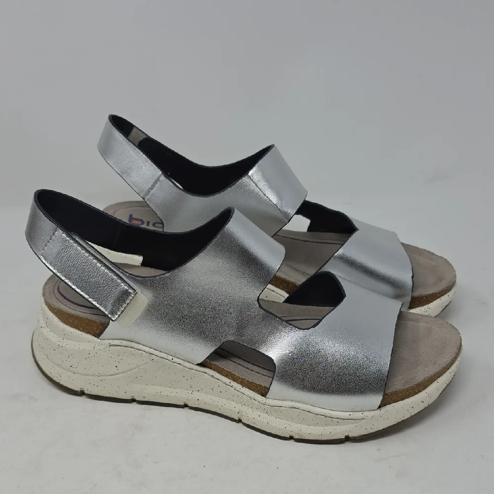 Bionica Orleands Silver Metallic Slingback Comfort Sandals Size 10